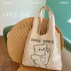 Kvällspåsar tecknad plysch björn shoppare handväskor kvinnors japanska mode stora kapacitet återanvändbar duk axel tyg flickor skola