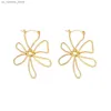 Charme Salicon Métal boucles à fleur tissée en métal Simple Boucles d'oreilles punk conception esthétique Gold Couleur grandes boucles d'oreilles Fashion Femmes esthétiques bijoux 240408