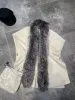 Femme en laine de laine hiver 2023 Collier de fourrure à fourrure en argent