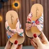 Girls Slippers Crkss Thick Sole Slipper Children Princess Fashionable Toddler Youth Outwear Sandal G1Xi#