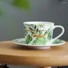 Canecas Cerâmica Linha de ouro de cerâmica Coffee xícaras verdes e pires de porcelana Drinkwarware engrosse a caneca de alta qualidade com copo de chá de bandeja manual