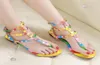 Fashion Rainbow Color Sandals Femmes Designer Brand Rivets Flip Flops T STRAP-SANDALS CEINTROLES CEINTROLES ROMMAN CHOSE8750375