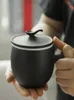 Tazze caffè in ceramica giapponese con filtro coperchio semplice per ufficio tazza creativa Personalità tè manico in legno