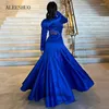 Festklänningar Aleeshuo Saudiarabien blå långa ärmar Vestidos de noche veckade satin sexig v-ringning pärlor enkel a-line rygglös prom klänning
