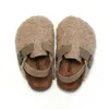 Slipper milancel Nouveau hiver pour enfants sandales chaudes portant des pantoufles extérieures 2448