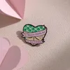 Broschen legendäre rosa Buenamel -Pins benutzerdefinierte Tabak -Revers -Abzeichen lustiger Wortspiel Juweliergeschenk Drop