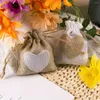 Wrap regalo 10pcs Heart Burlap Bags cowining borse per matrimoni rustico Contaglia per imballaggio natalizio per la festa di compleanno della festa per baby shower decorazioni