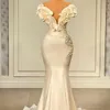 Fashion Robes de mariée sirène pour femmes sans bretelles sans manches de la robe nuptiale perles robes de train de balayage vestidos de novia sur mesure