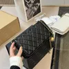 Luxusqualität Designer -Taschen Kerzen Klassische Crossbody -Tasche Schwarz Leder Umhängetasche Mode -Geldbus Designerin Frau Handtasche Dhgate Wallet Borsa Messenger Weiß