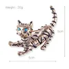 Creative Mountain Cat Brooch Pin For Women Men Enamel Cute Kitten Lapel Pins Party Office Dress Jewelry Gifts