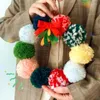 Dekorativa blommor julull boll pom-poms kransdekorationer trappor fönster bilhängen hängande ornament liten present plysch handgjorda