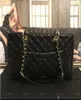 Designer famoso Black Em in pelle Stuma da donna con spalla C Nappetti totes Women Borse lady Letter Messenger Female Bags da sera femmina