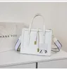 2023 Designer New Bag Classic Presbyopia Undermail Bag da moda One ombro portátil Crossbody Mahjong Bag S2