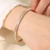 Inoxydable pour les filles aux filles avec un sentiment de niche de bracelet en acier en titane non décoloré des hommes et des femmes