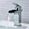 Robinets de lavabo de salle de bain robinet cascade Basin Basin froid et mélangeur à eau Tap à poignée mono-trou du corps en laiton