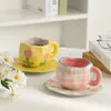 Tazas hermosas tazas de forma irregular hechas a mano con platillos de cerámica pintada a mano tulipan tulipan copa de flores juego para regalos de té de café