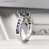 Ringos de cluster elegante quadrado incrustado anel de zircão colorido para mulheres 2023 Novo clássico da moda prata colorido Party Wedding noivado Jewelry240408