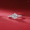 Cluster Rings Classic Six Claw 1CT D Color Moissanite Crown S925 Sterling Silver Ring for Women Anpassad personlighet Lyxdesigner