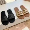 Designer Woman Miui Sandaal platte schoen dames geweven stro sandaal sandaal slipper platform platform Espadrilles glijbanen zomer flat buitenshuis schuifregelaars strand rattan schoen met doos