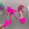 Sandálias 2024 Moda de verão redondo sapatos femininos sexy saltos altos