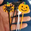 Einweg -Fläche 10 Pack Halloween Themen Obstgabeln Mini Bento Schilder Plastikdekorationen Dessert Material