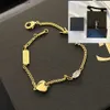 Bracelets Charmelets Famosos Pulseras para mujer Estilo de lujo Cadena de oro Pulsera Boutique de altura de estilo de altura Pulsera de regalo NUEVA BI Y240416FIHK