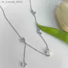 Colliers de pendentif Nouveau collier métallique de papillon sucré pour femmes avec tempérament de haut niveau en argent collier pendent date bijoux240408