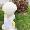 犬のアパレルかわいい漫画スイカのベスト夏の薄いペット服小さな中犬のための薄いペット服