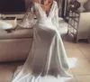 Robes de mariée bohème illusion en dentelle robe nuptiale en dentelle à manches longues sans dos de cou de profondeur V