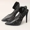 Chaussures habillées Élégantes talons de stiletto pour femmes avec un détail scintillant de strass - conception de maille respirante pour les occasions spéciales vêtements de soirée