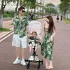 Urlaubsook Familienkleidung Mutter und Tochter Resort Kleid Daddy und ich Vater Sohn Matching Hemden Paar Look Strand 240323