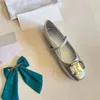 Designer Scarpe da fondo piatto di lusso di lusso Ballet in pelle genuina Falt Falt Tround Casual Party Shoe Times 35-40