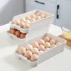 Botellas de almacenamiento Refrigerador blanco Ratido de huevo Agranado soporte de plástico ahorro de espacio de caja apilable puerta lateral