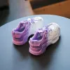 Sneakers dla dzieci mody Gruażne trampki dla dziewcząt 2022 Dzieci Spring Softsoled Color blocking swobodne buty sportowe Wzrost chłopców