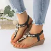 Sandales Femmes 2024 Été confortable Bohemian Style Toe Folk Retro Diamond Cales de chaussures romaines