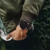 Нарученные часы простые мужчины Quartz Watch Relogio Masculino Sport Защищенные часы