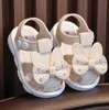 Slipper Solid Bow Children Summer Scarpe Summer Beach Pvc Non slittamento per ragazze calzature morbide per bambini Sandali di moda per bambini 240408