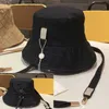 Chapéus de aba larga Chapéus de balde reversível Designer homem mulher chapéu de balde de verão luz solar sunhat unissex travling luxury sunbonnet casquette q240408