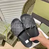 Designer sandali Slifori di lusso Italia Parigi Slide in gomma Sandali Brocade floreali da donna Scifezione Flip Flip Flop