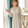 Vêtements de nuit pour femmes Perspective de nuit Kimono Robe de chambre de chambre garantie Lace Lace Hollow Out Chightgown With Breast Tams Sleep Sleep Robe