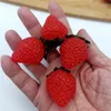Dekoracja imprezowa 10pcs sztuczne truskawkowe plastikowe truskawki