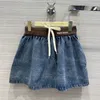 Denim Letter Jumpers kjol set kvinnor lyx elegant kontrast färg topp kjol kläder designer casual jeans hoodie set