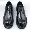 Dikke opgeloste grote teenleer schoenen voor herenbedrijf en vrijetijdsbestand Britse toplaag koehide derby grijper patroon