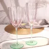 Couleur de gradient de gobelet rétro Couleur de fleur rose plombe sans verre à vin de champagne nordique léger luxe clair petal médiéval tasses 240408