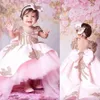 Belle robes de filles de fleurs roses gonflées 2024 pour les mariages couches carrées manches courtes rose paillettes en or robe de bal ouvre arrière fille fille robes