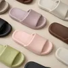 Flipers de ponta para mulheres 2024 Novo Banheiro de Banheiro de verão para o banheiro não deslizamento Slippers de desgaste externo para homens v18