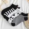 5 paia Fasci casual Trend Spring and Summer Calzini Ins Black White Cow Boat Cartoon Cute Low 240408