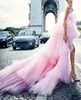 2019 Fashion Pink Tiered High Low Tutu Prom Dresses Off the Shoulder Puffy Long Prom Glänningar Chic Tulle Prom Gown2787146