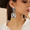 dangle earringsパーソナライズされたパンクカウボーイハットの女性のためのメタル女性のパーティーアクセサリー2024