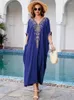 Повседневные платья модные вышитые темно -синий пляжный платье свободно Kaftan 2024 Женская праздничная одежда Уютная негабаритная Moo Q1598
